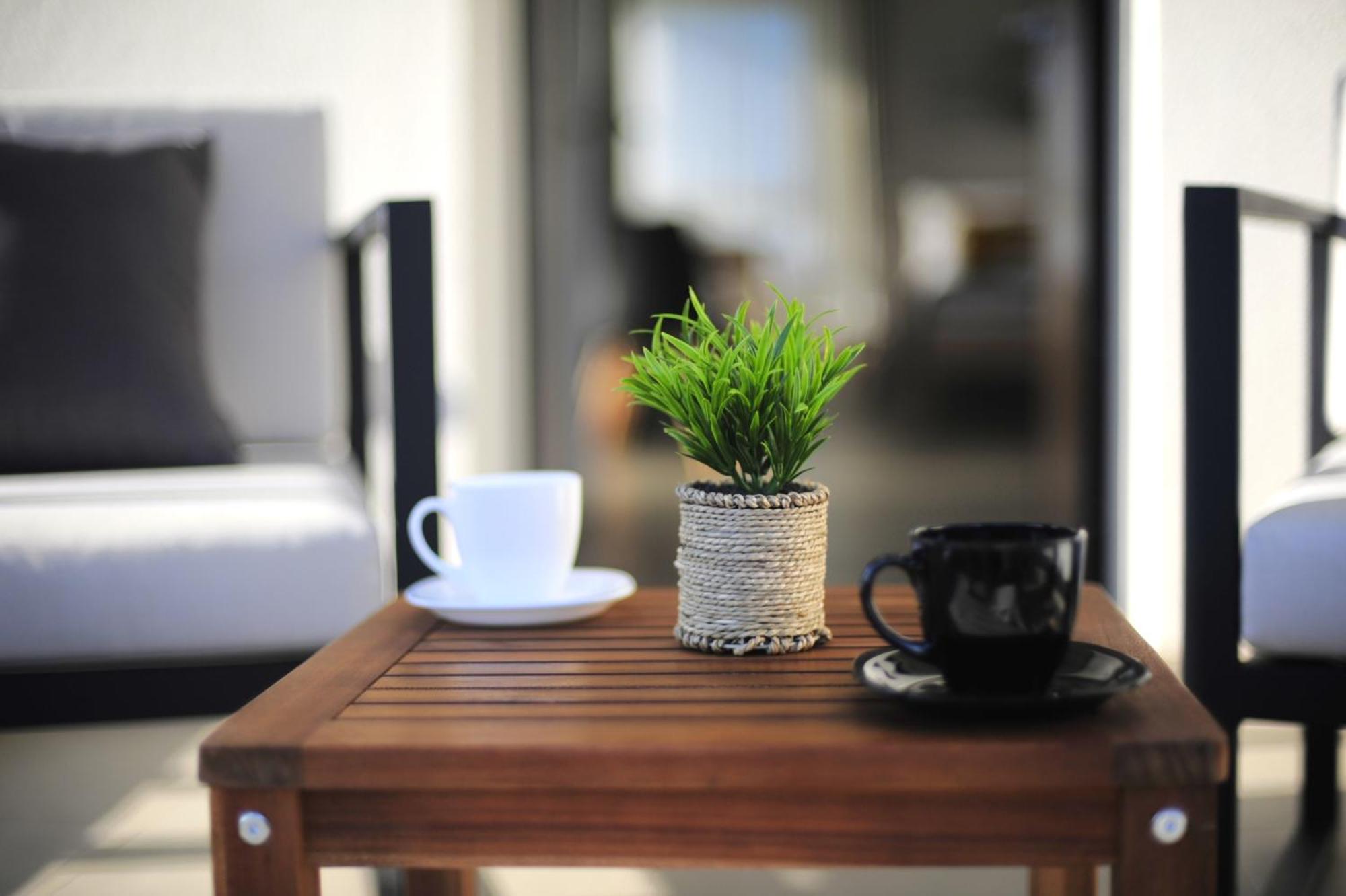 Black & White Apartment